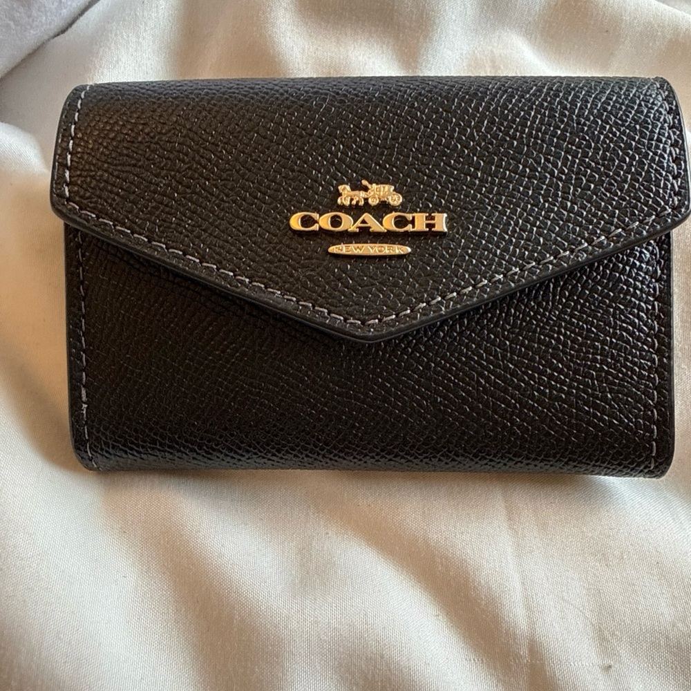 NWT COACH Black Crossgrain Leather Envelope Wallet with Gold Logo